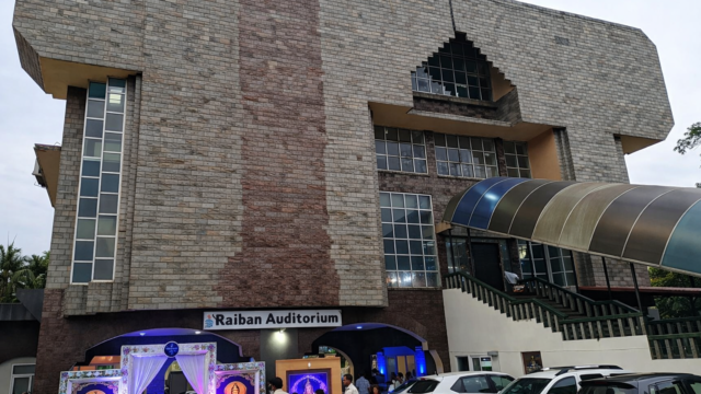 20260131_1143_Image Generation_remix_01kg9ayayyfd3tnb9r1mw5bneg